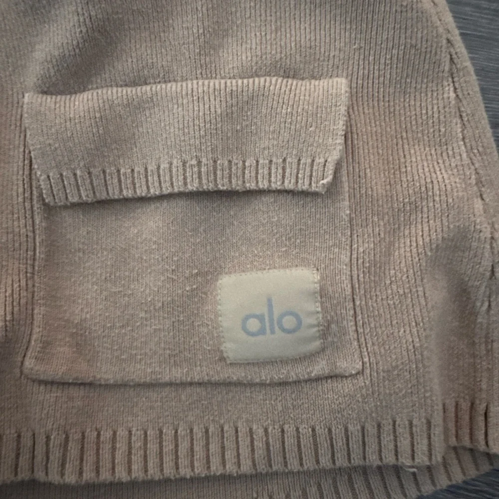 ALO Yoga Scholar Knit Cargo Mini Skirt - Gravel XXS
